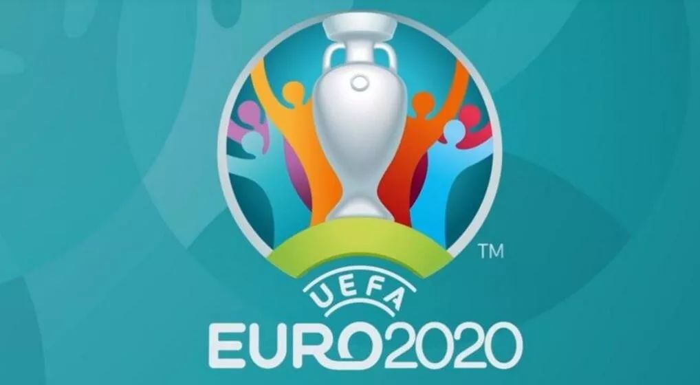 金玟哉等球 金玟哉等球