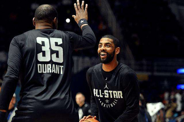 官宣！曼城队长租借AC米兰 含买断条款 因贝克汉姆选择32号